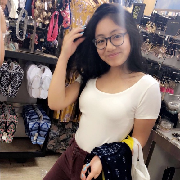 Meet your Posher, Victoria - Picture 1 of 1